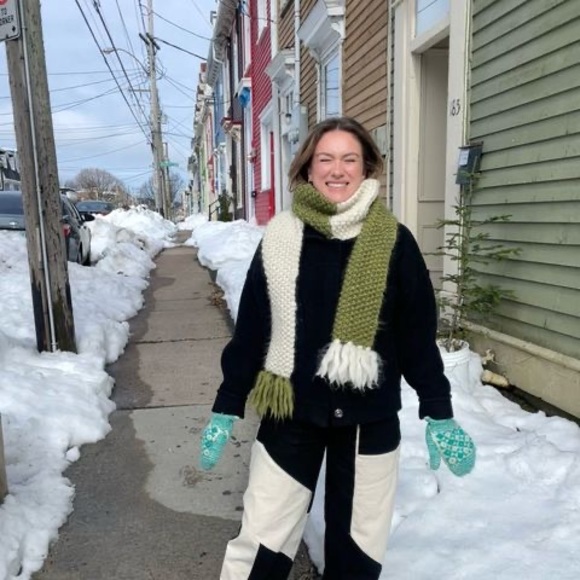 Meet your Posher, Natalie - Picture 1 of 1